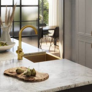culligan-instant-boiling-water-taps-milano-swan-main-lifestyle-brushed-gold-1